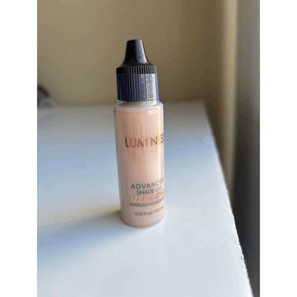 Luminess Advanced Silk 4 in 1 Airbrush Foundation Shade 010 - Picture 1 of 3